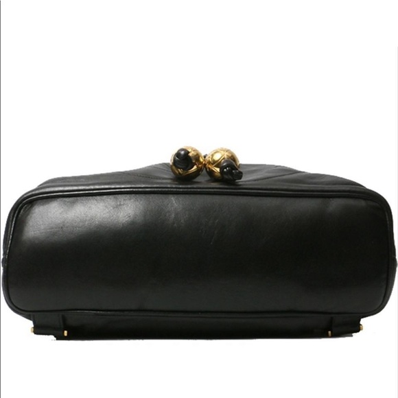 Chanel backpack - Picture 4 of 8